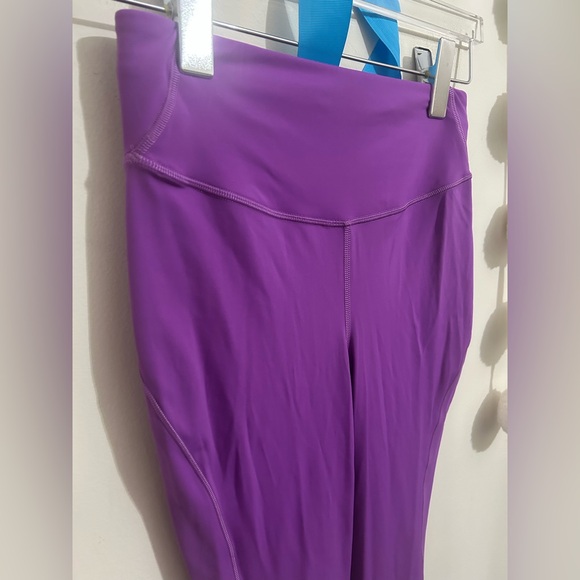 Lululemon Base Pace High Rise Crop - Picture 13 of 14